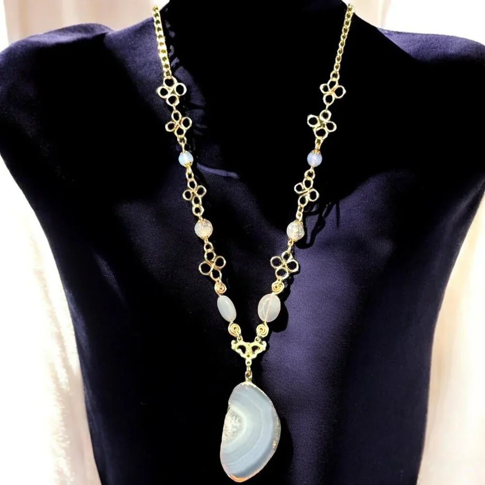 Artisan Hammered Lotus Flower Necklace W/ Agate Pendant Labradorite & Chalcedony - Picture 11 of 17